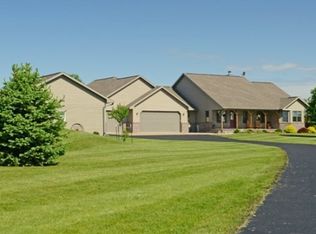 N6941 Allie Jo Ct, Seymour, WI 54165