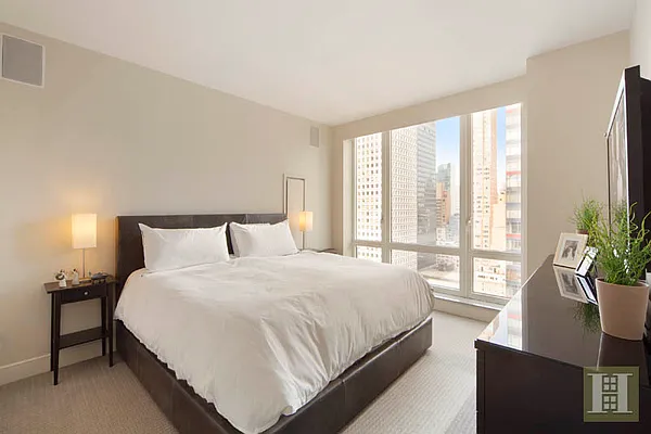 Sold by Halstead Real Estate | media 6