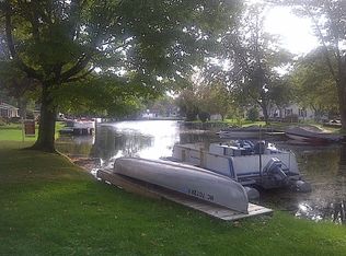11528 Portage Lake Ave, Pinckney, MI