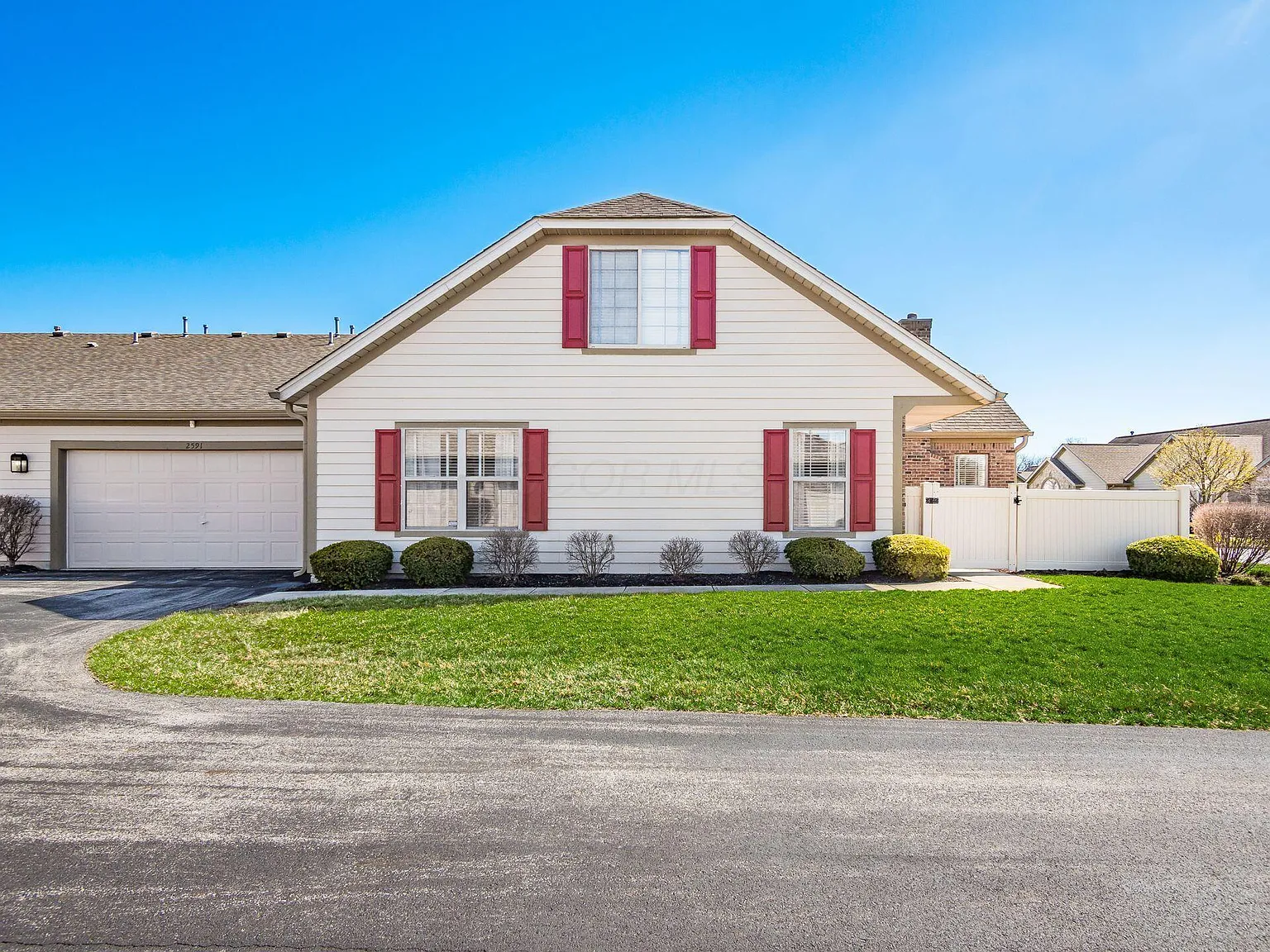 2591 Landings Way photo 1