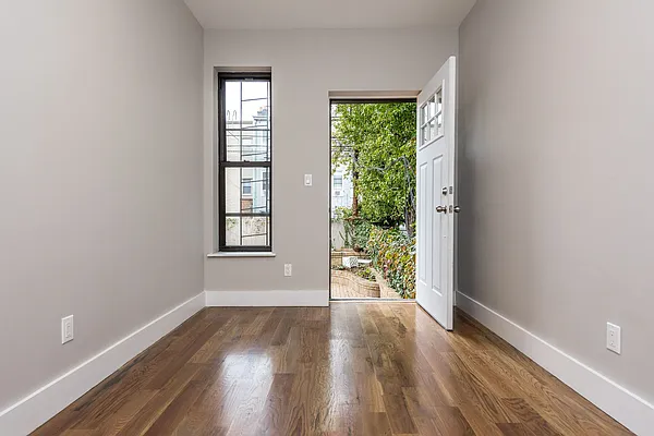 Rented by Nooklyn NYC LLC | media 2