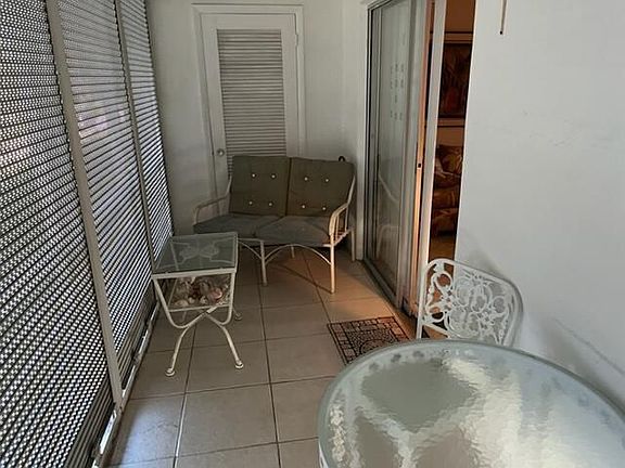 4th image of 2687 Garden Dr N APT 201