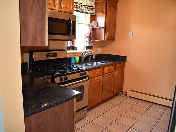 5th image of 2628 Atlantic St