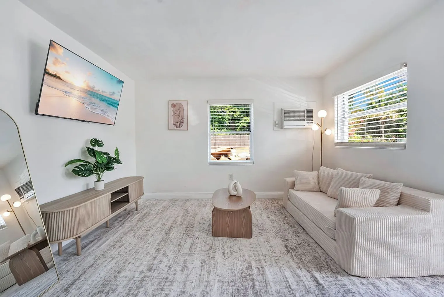 1 bed, 1.0 bath, $3,859 — Photo 1