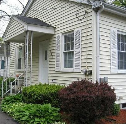3rd image of 184 Blackstone St