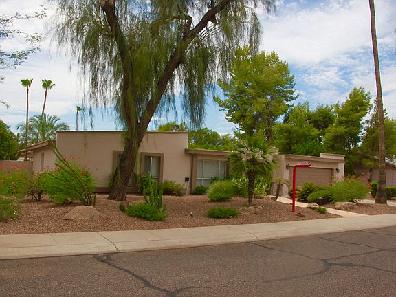 3rd image of 5109 E Poinsettia Dr