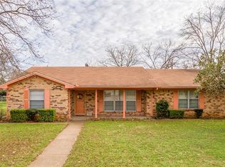 1013 Sheridan Ln, Cleburne, TX 76033