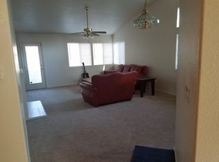 2072 Pepperdine Dr, Los Banos, CA 93635