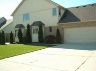 47622 Burlingame Dr, Chesterfield, MI 48047