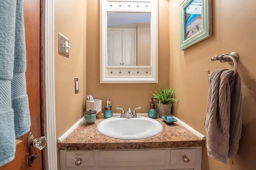 2 bed, 828 sqft, $2,950 — Photo 3