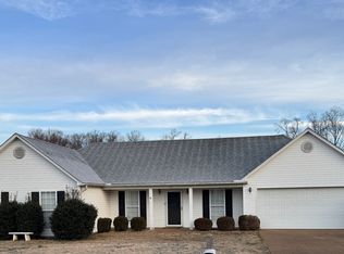 43 Suncrest Dr, Jackson, TN 38305