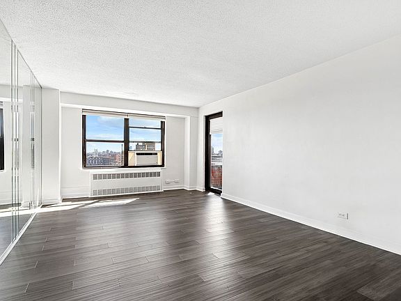 3rd image of 264 Broadway Unit B1908