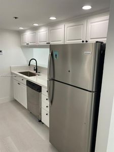 7601 E Treasure Dr APT 1121, North Bay Village, FL, 33141