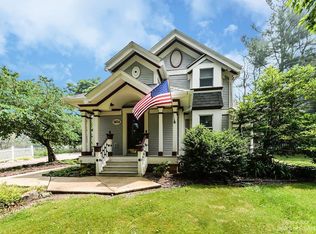 5834 Earhart Rd, Ann Arbor, MI 48105