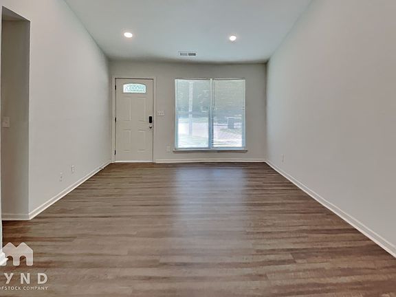 2nd image of 2 Silverwood Dr