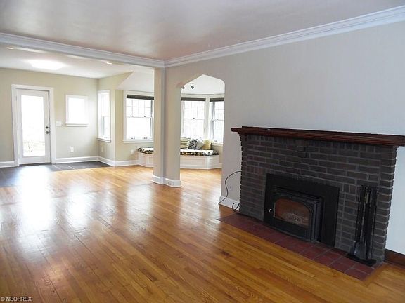 2nd image of 3536 Meadowbrook Blvd