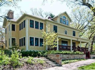 3357 E Calhoun Pkwy, Minneapolis, MN 55416