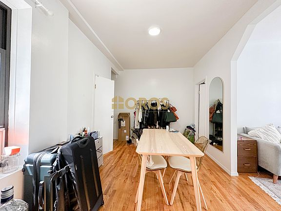 2nd image of 238 E 7th St APT 6