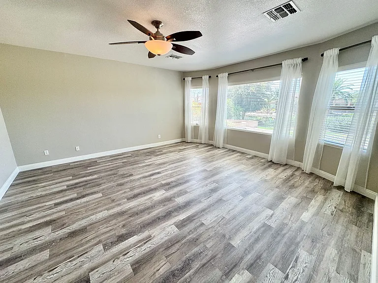 847 E La Costa Pl — Photo 34