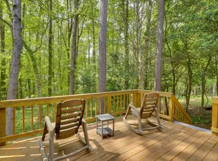 5907 Applewood Ln, Raleigh, NC 27609