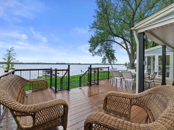 N60W39640 Mary LANE, Oconomowoc, WI 53066