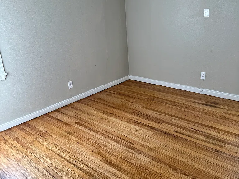 3725 Avenue V — Photo 21