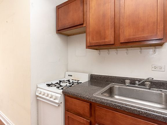 4th image of 4546 N Damen Ave APT 311