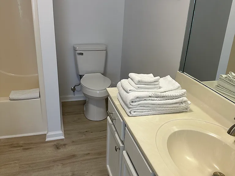 500 Wellington Gardens Dr — Photo 41