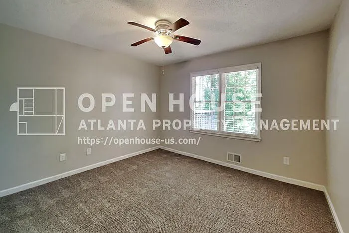 345 Deerwood Dr — Photo 14