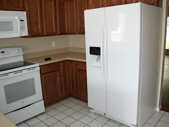 5th image of 1450 Mohrlake Dr