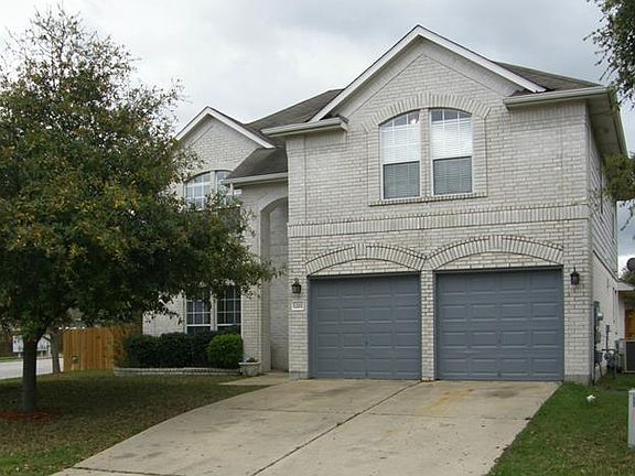 3rd image of 1201 Glendalough Dr