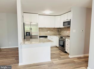 1008 Lindsey Ct, Marlton, NJ 08053