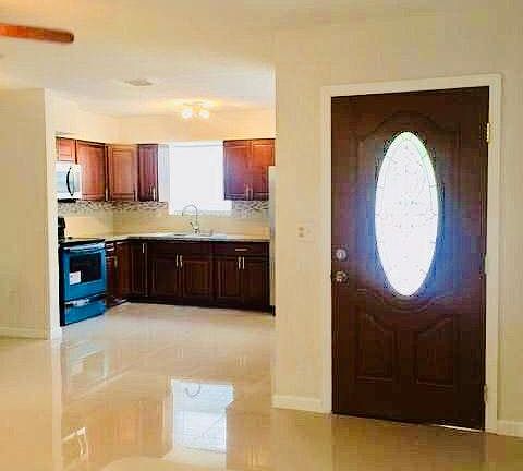 5th image of 946 NW 51st St