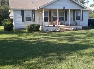 949 Cherokee Dr, Horton, AL 35980