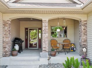 403 Prairie View Dr, Cologne, MN 55322