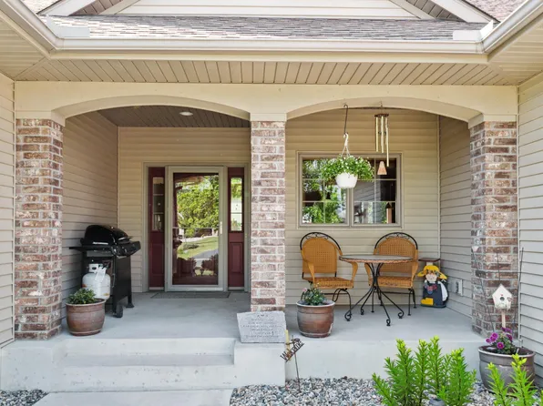 403 Prairie View Dr, Cologne, MN 55322