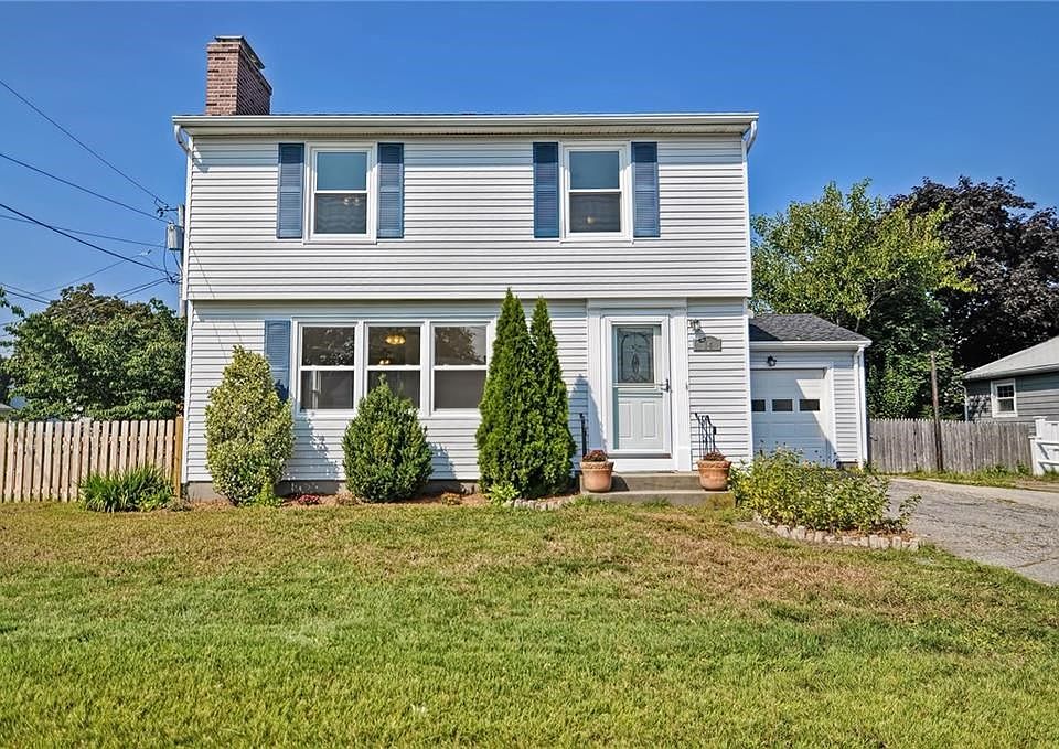 1st image of 14 Glen Meadows Dr