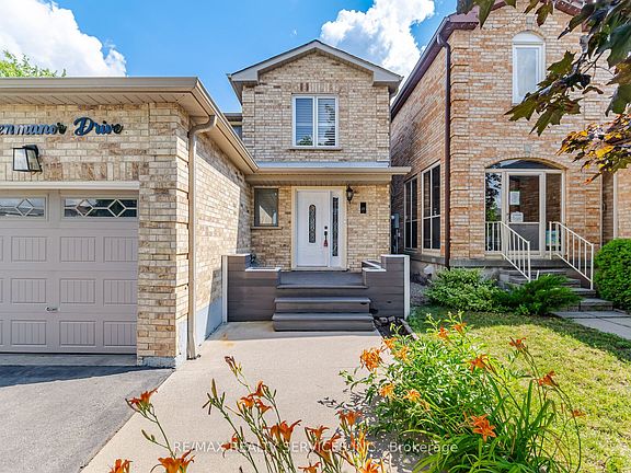 5th image of 35 Glenmanor Dr