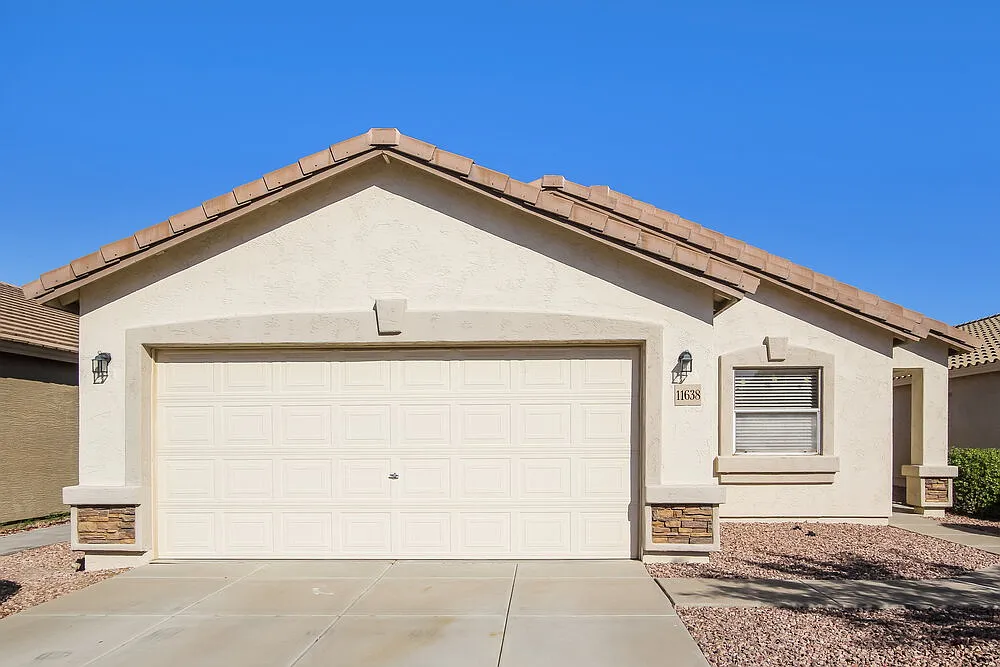 4 bed, 2.0 bath, 1603 sqft, $1,880 — Photo 1