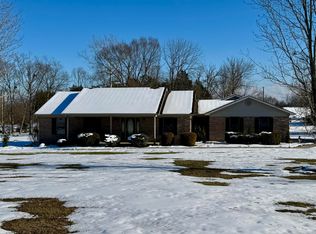 168 Woods Point Dr, Berea, KY 40403
