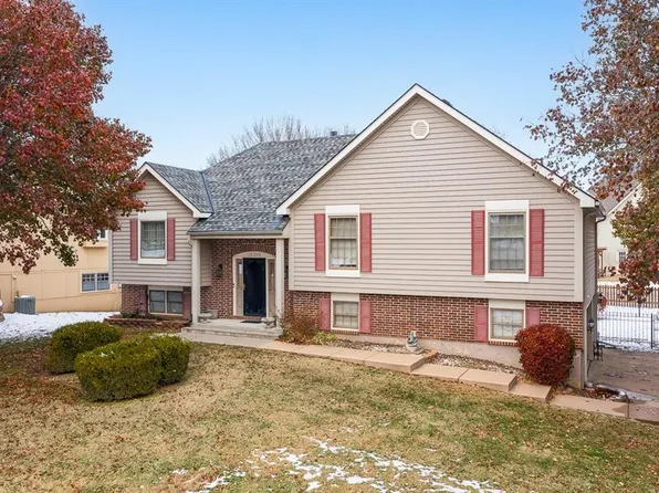 10200 Yecker Ave, Kansas City, KS 66109
