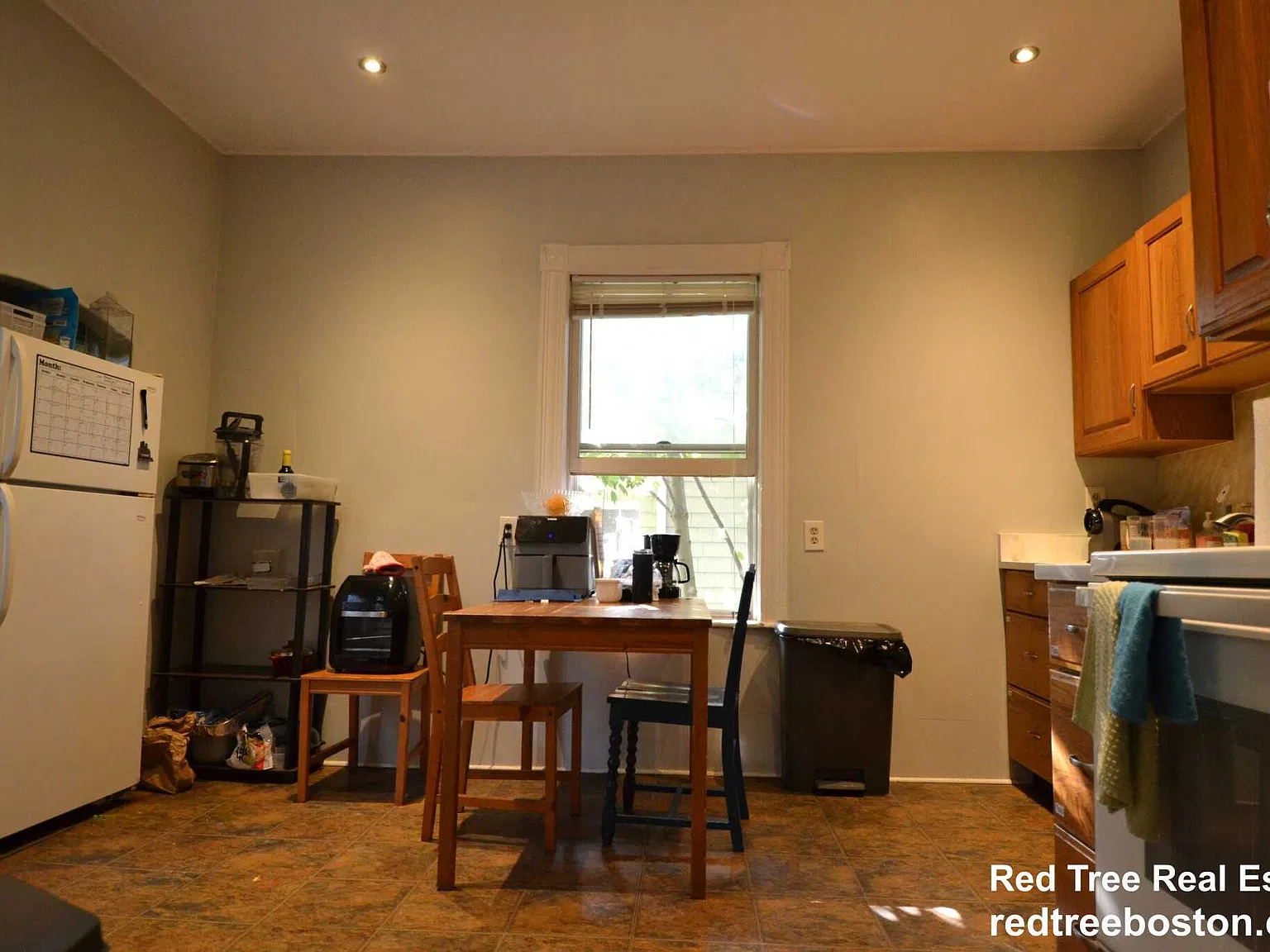 4 bed, $3,900 — Photo 2
