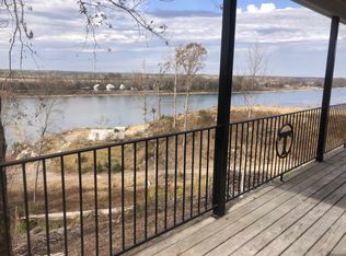 440 Becky Rd, Savannah, TN 38372