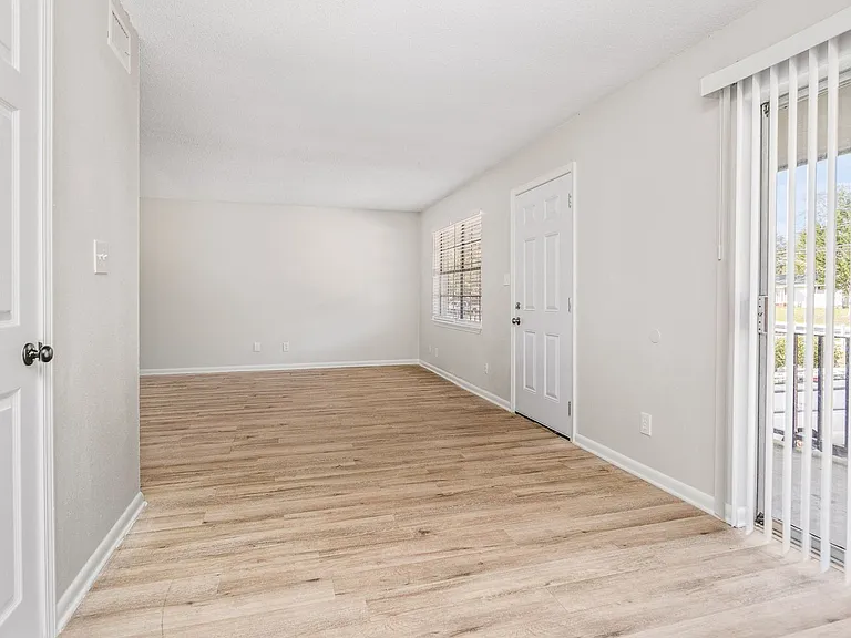 6665 Magnolia St — Photo 25