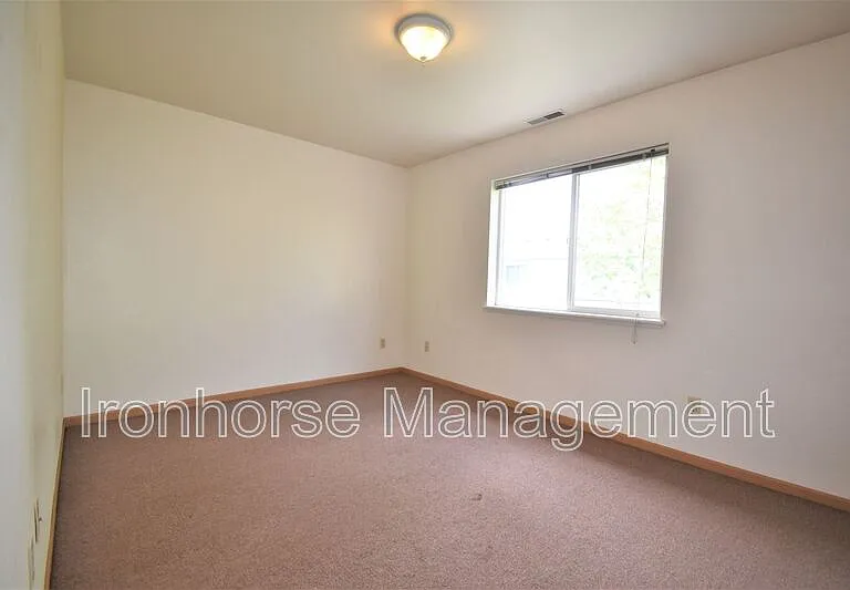 2460 Wheeler Dr #A — Photo 16