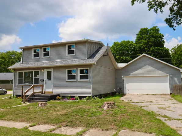 474 Grenway Rd, Kingsford Heights, IN 46346