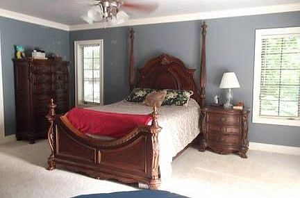 Main level Master Bathroom
						:
						Jetted tub, two granite vanities, separate shower and toilet areas, great tile!
