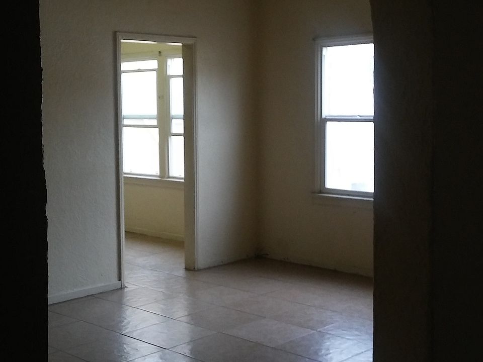 Living Room view from entrance