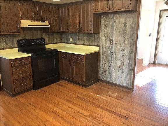 5th image of 10072 E County Road 1000 N