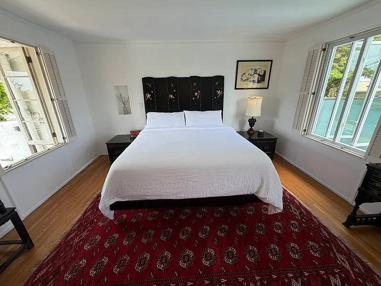 311 Amalfi Dr — Photo 37